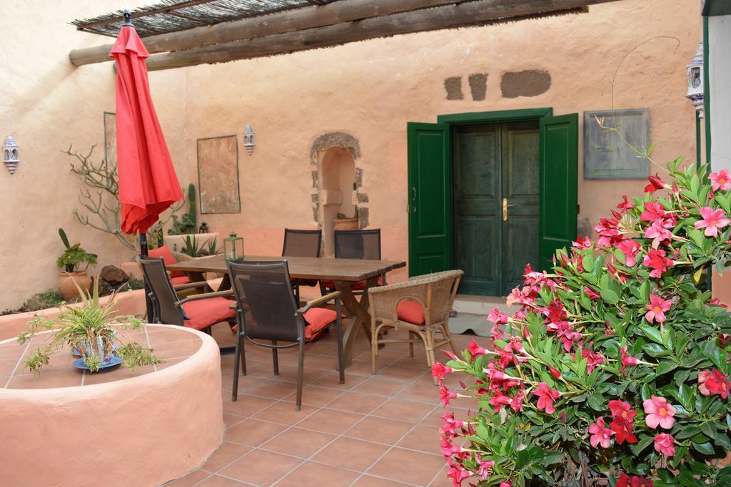 La Casa Caldera Guest House Femes ภายนอก รูปภาพ