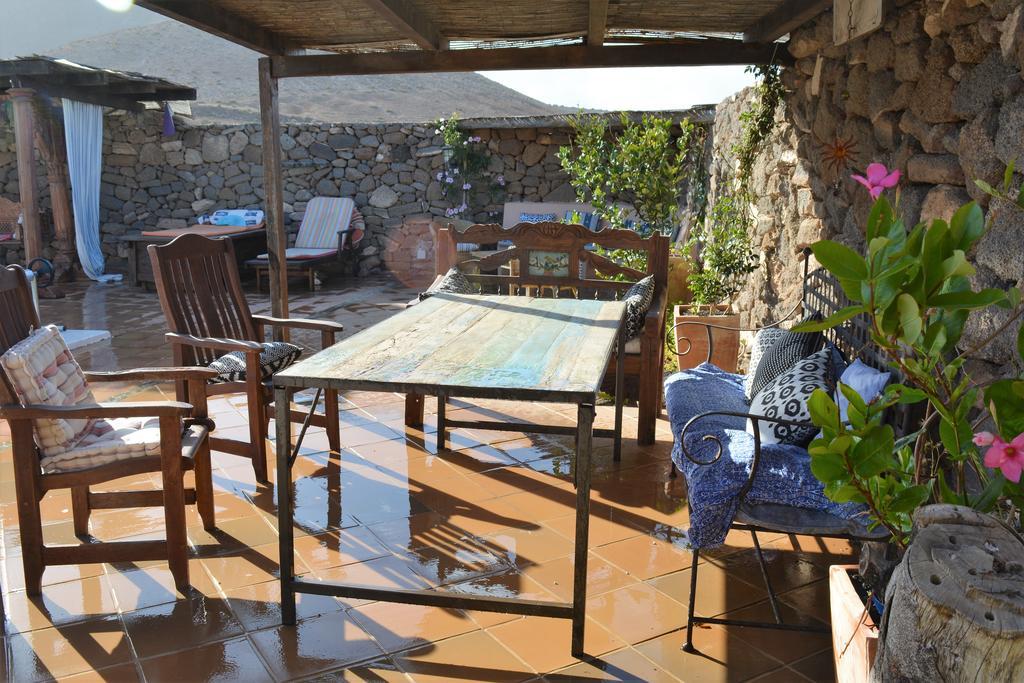 La Casa Caldera Guest House Femes ภายนอก รูปภาพ